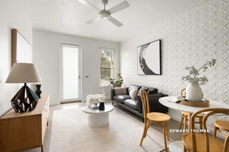 2/80 Henry Street, Kensington VIC 3031