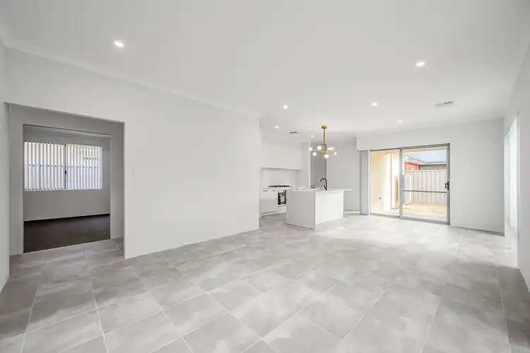 3 Glisten Street, Bennett Springs WA 6063