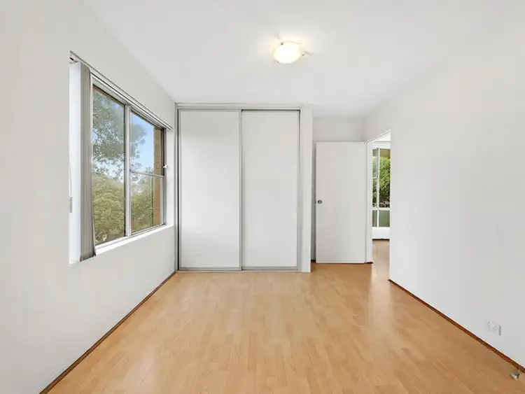 Fifth view of Homely apartment listing, 4/142 Ernest Street, Crows Nest NSW 2065