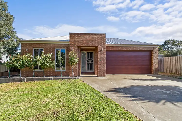 61 McFarlane Street, Stratford VIC 3862