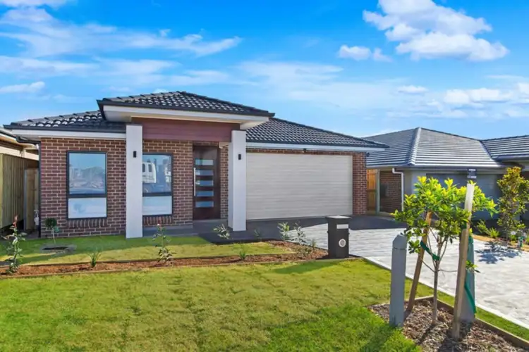 16 Loveday Street, Oran Park NSW 2570