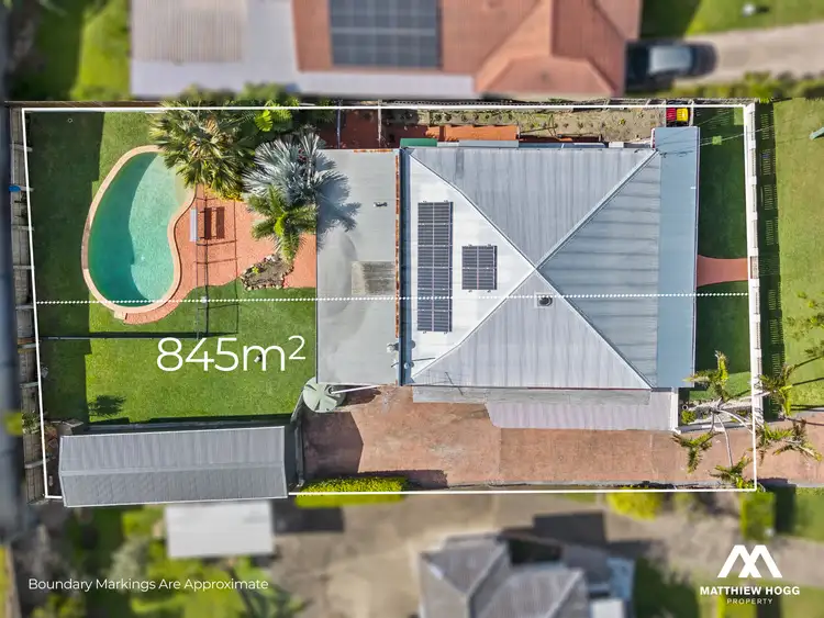 23 Curve Avenue, Wynnum QLD 4178