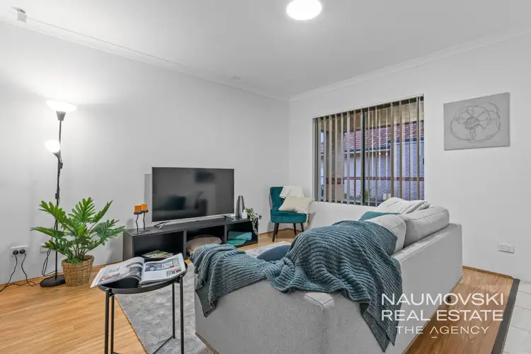 4/1 Ravenswood Drive, Nollamara WA 6061
