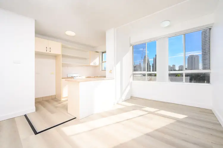 16/15 Pacific Street, Main Beach QLD 4217