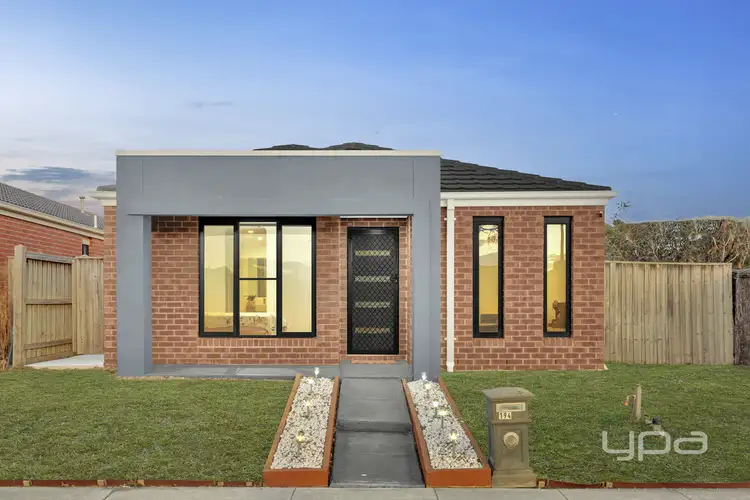 194 Saltwater Promenade, Point Cook VIC 3030