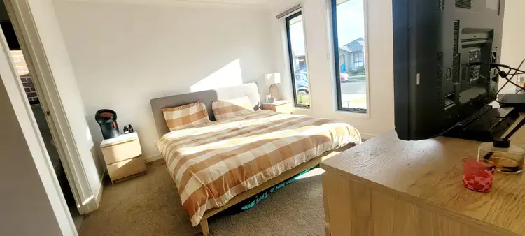 Fifth view of Homely house listing, 18 Flanker Way, Clyde VIC 3978