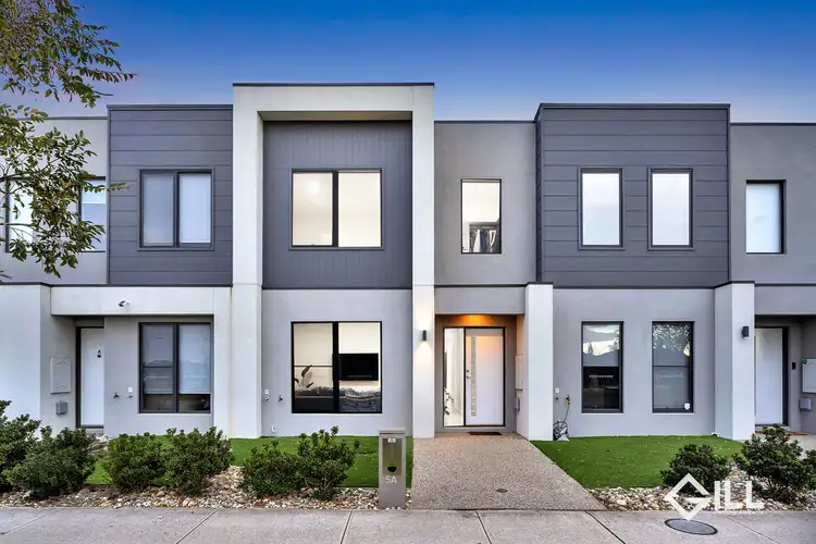 5A Thoroughbred Drive, Clyde North VIC 3978