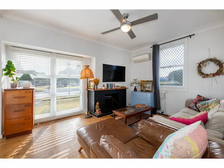 Fourth view of Homely house listing, 327 Curlew Crescent, North Albury NSW 2640