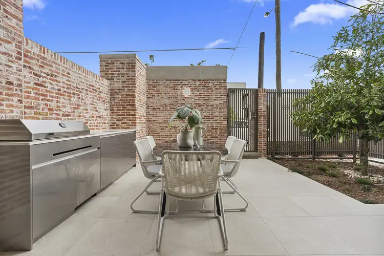 Fifth view of Homely apartment listing, 2/27 Beaconsfield Street, Highgate Hill QLD 4101