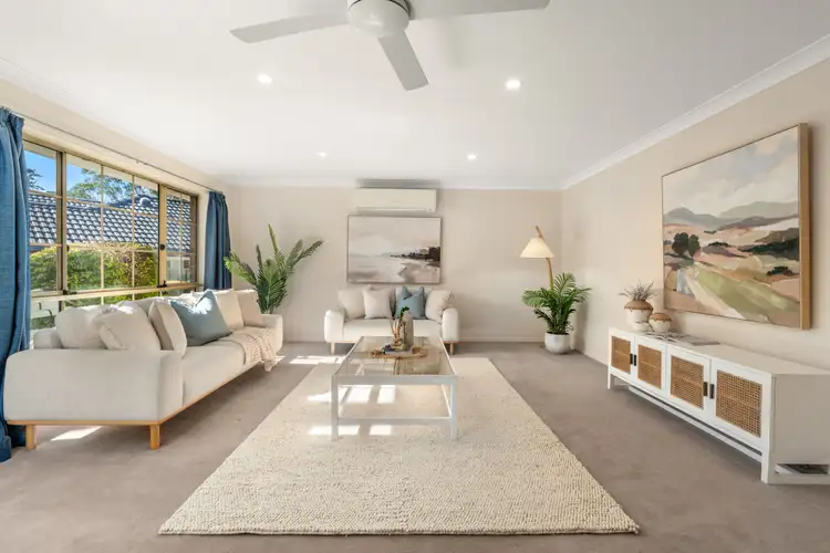 Second view of Homely house listing, 10 Poplar Close, Springfield NSW 2250