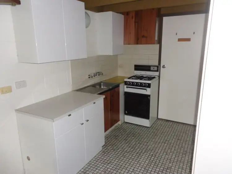Fifth view of Homely unit listing, 1/80 Stawell Street, Sale VIC 3850