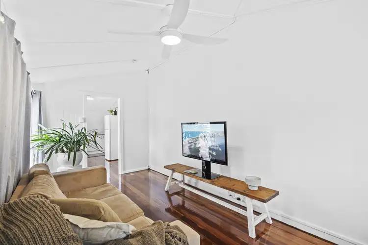 Third view of Homely flat listing, 2/9 Clarence Street, Highgate Hill QLD 4101