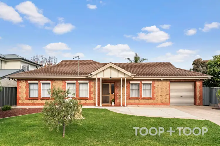 3 Hotham Street