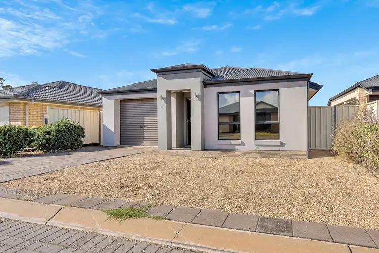 Second view of Homely house listing, 6 Maple Leaf Court, Munno Para West SA 5115