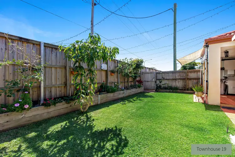 19/74 Plaza Street, Wynnum West QLD 4178