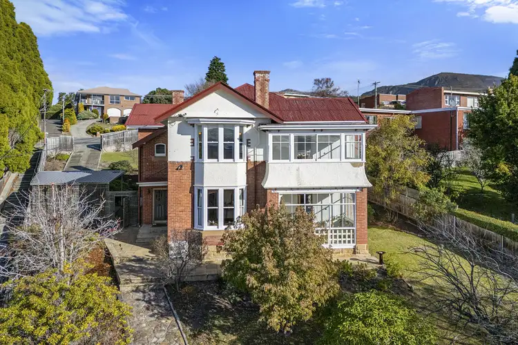 5 Auvergne Avenue, Mount Stuart TAS 7000