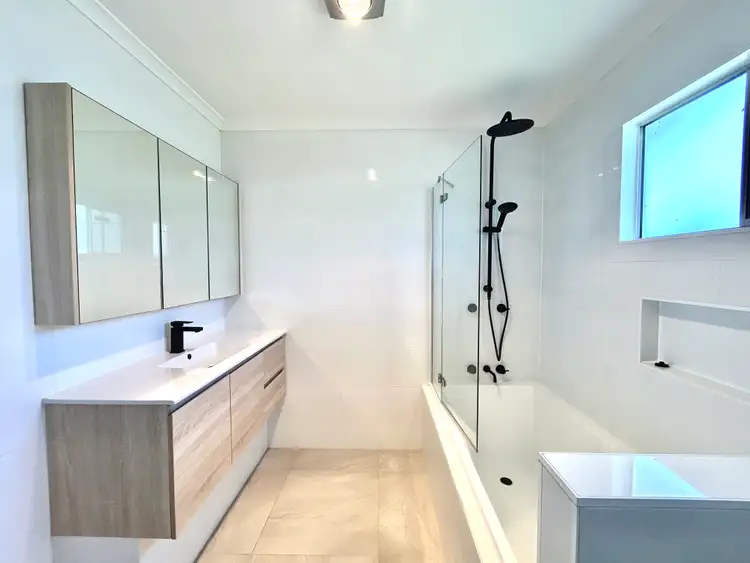 20 Drummer Street, Toolooa QLD 4680