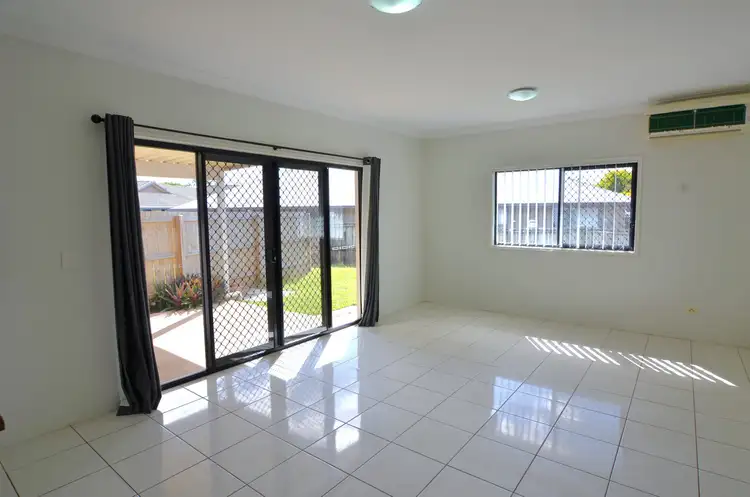 1/35 Peachfield Drive, Morayfield QLD 4506