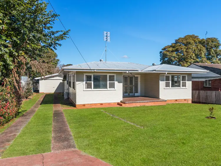 12 Roessler Street, Rangeville QLD 4350