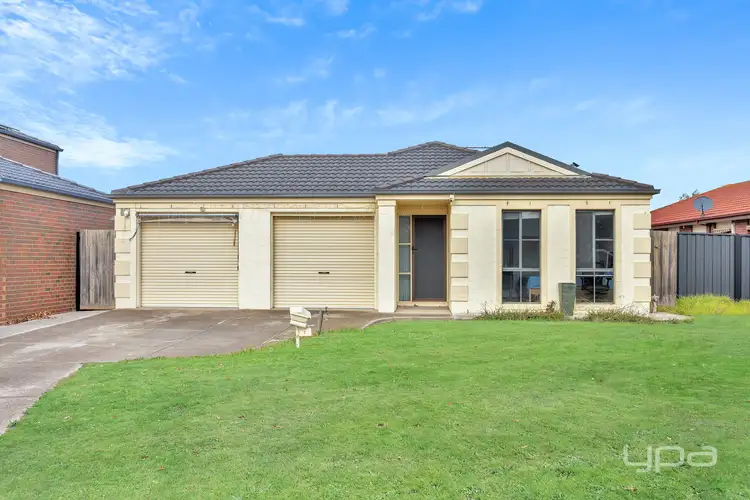 2 Caribou Place, Point Cook VIC 3030