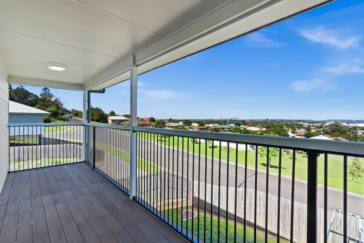 1/6 Kershaw Close, Cranley QLD 4350