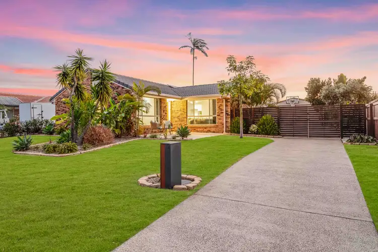 14 Gordon Crescent, Sandstone Point QLD 4511