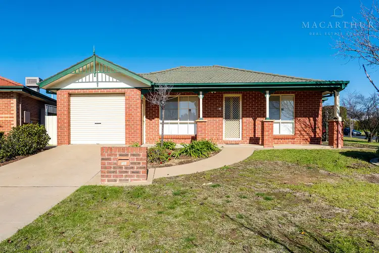 1/4 Nunkeri Street, Glenfield Park NSW 2650