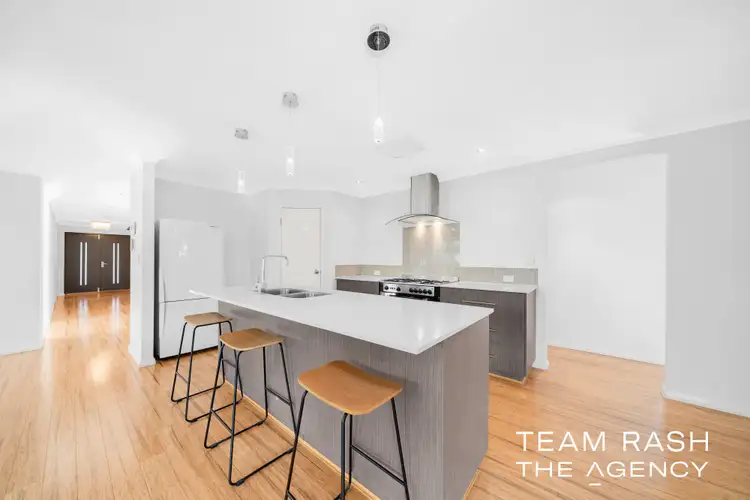 52 Salwood Loop
