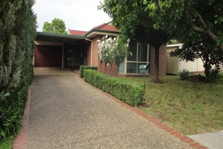 Second view of Homely house listing, 4 Butterworth Place, Wodonga VIC 3690