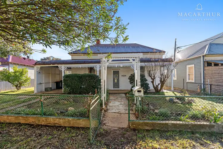 30 Derry Street, Ganmain NSW 2702