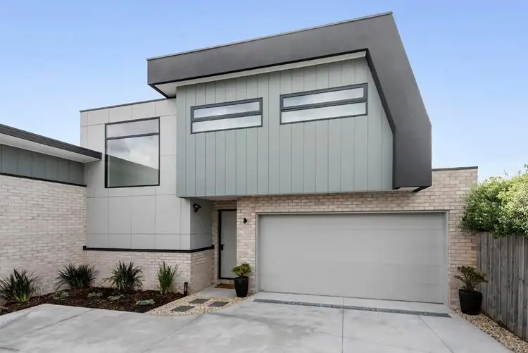 21a Hamilton Street, Safety Beach VIC 3936