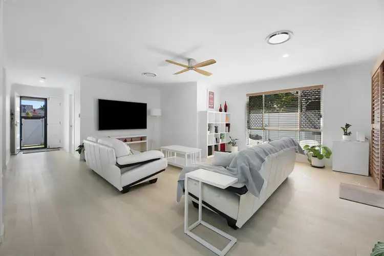 Sixth view of Homely house listing, 2 Sparrow Place, Burleigh Waters QLD 4220