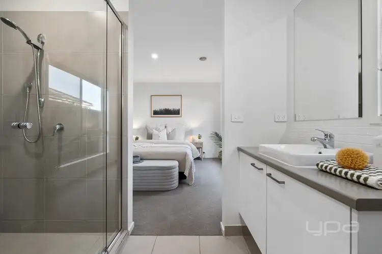 Fifth view of Homely house listing, 5 Tamboritha Boulevard, Weir Views VIC 3338