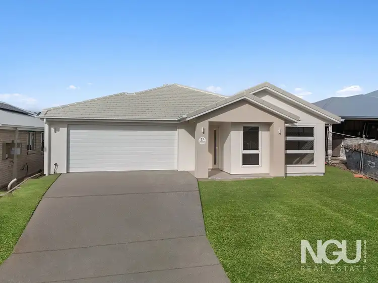 17 Greenlink Street, Deebing Heights QLD 4306
