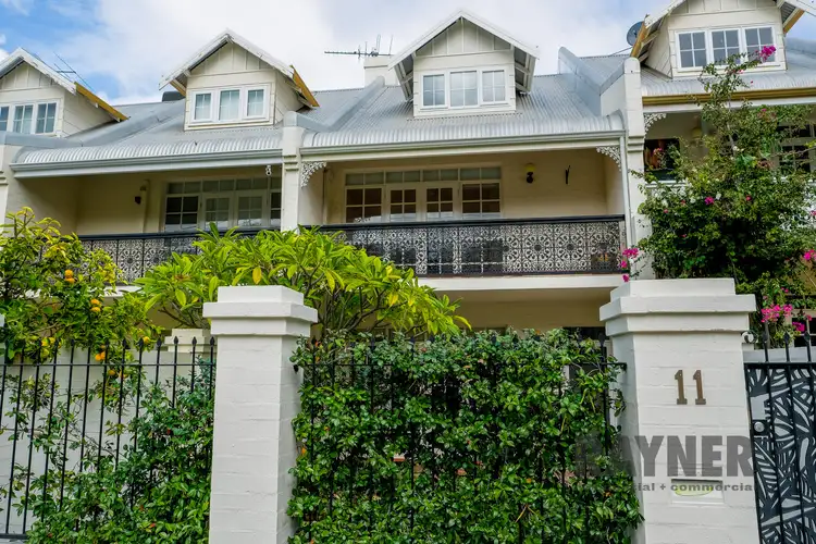 11 Glendower Street