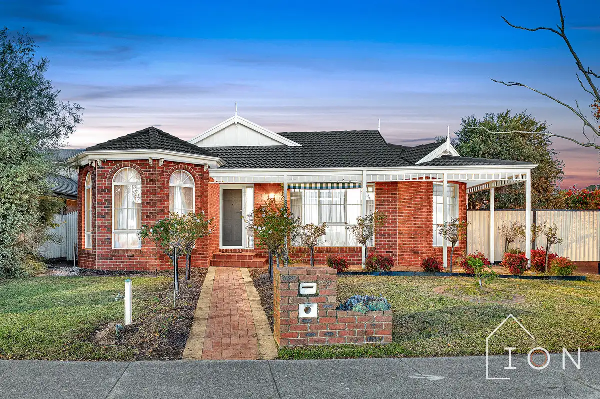 Main view of Homely house listing, 28 Duncraig Court, Narre Warren VIC 3805