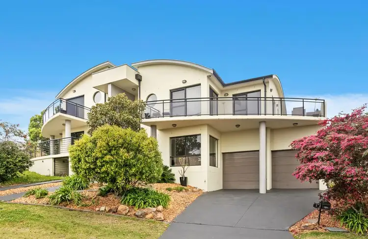 1 Hayman Crescent, Shell Cove NSW 2529