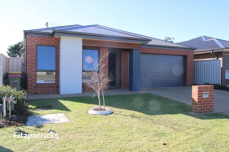 8B Peacock Street, Turvey Park NSW 2650