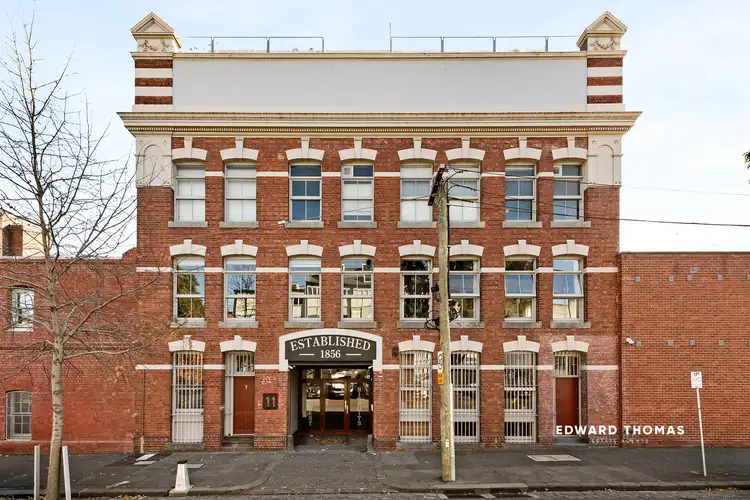 11 Anderson Street