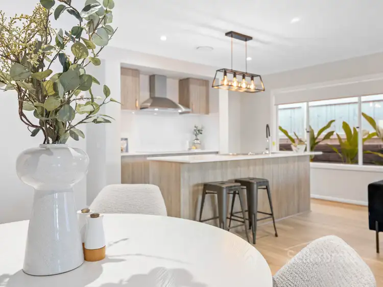 5 Viewpoint Rise, Bahrs Scrub QLD 4207