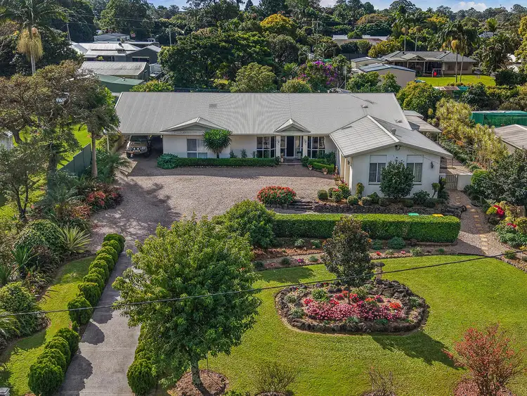 33 Heritage Drive, Glass House Mountains QLD 4518