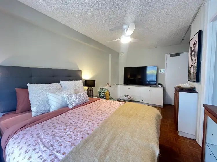 Third view of Homely studio listing, 33/5-7 Esplanade, Elizabeth Bay NSW 2011