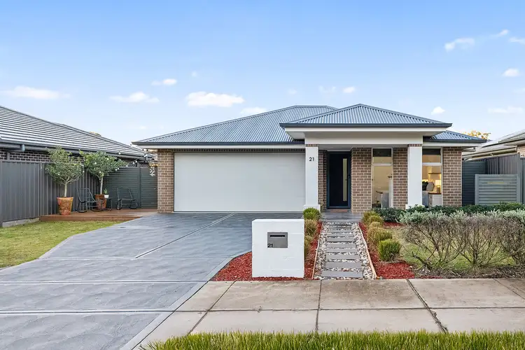 21 Botanica Avenue, Fern Bay NSW 2295