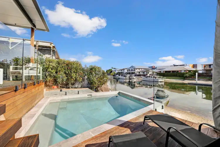 2/8 Inga Avenue, Surfers Paradise QLD 4217