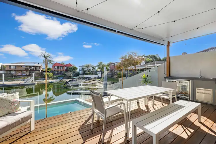 2/8 Inga Avenue, Surfers Paradise QLD 4217
