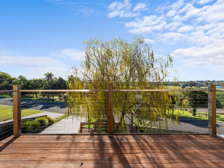9 Stormbird Drive, Kalimna VIC 3909