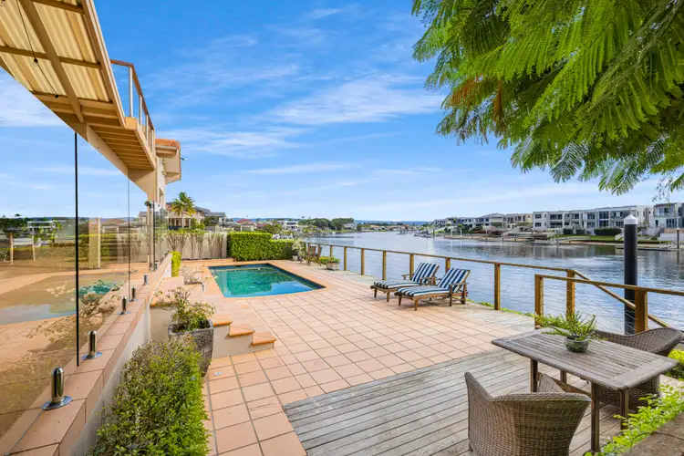 3 Namatjira Court, Broadbeach Waters QLD 4218