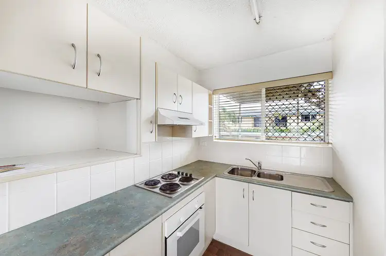 Second view of Homely unit listing, 5/13 MacDonnell Road, Margate QLD 4019