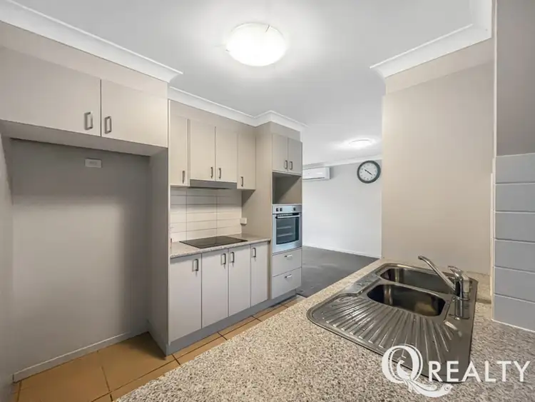 Fifth view of Homely house listing, 2 Dily Street, Hillcrest QLD 4118