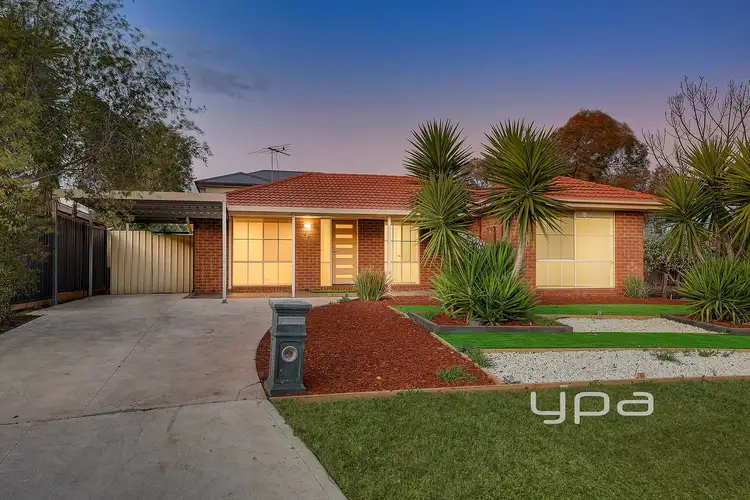 64 Stagecoach Crescent